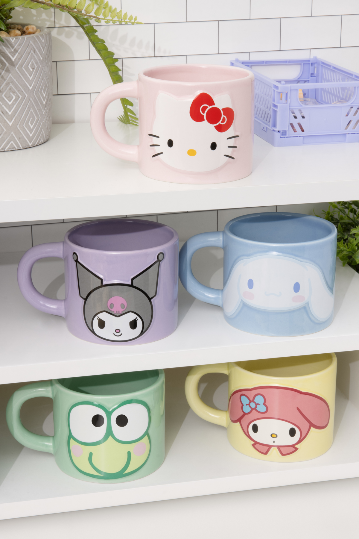 Hello Kitty Embossed Mug