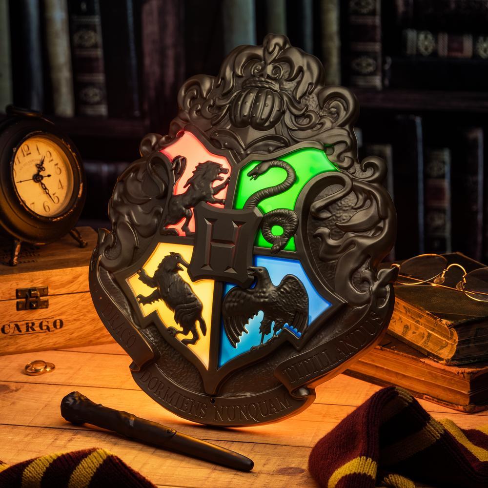 Harry Potter Crest Light with Wand Remote