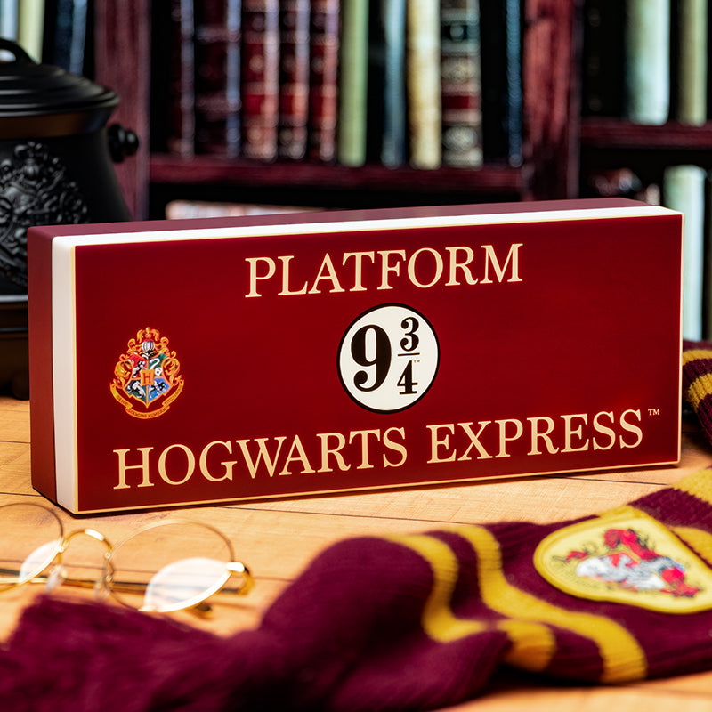 Harry Potter Hogwarts Logo Light