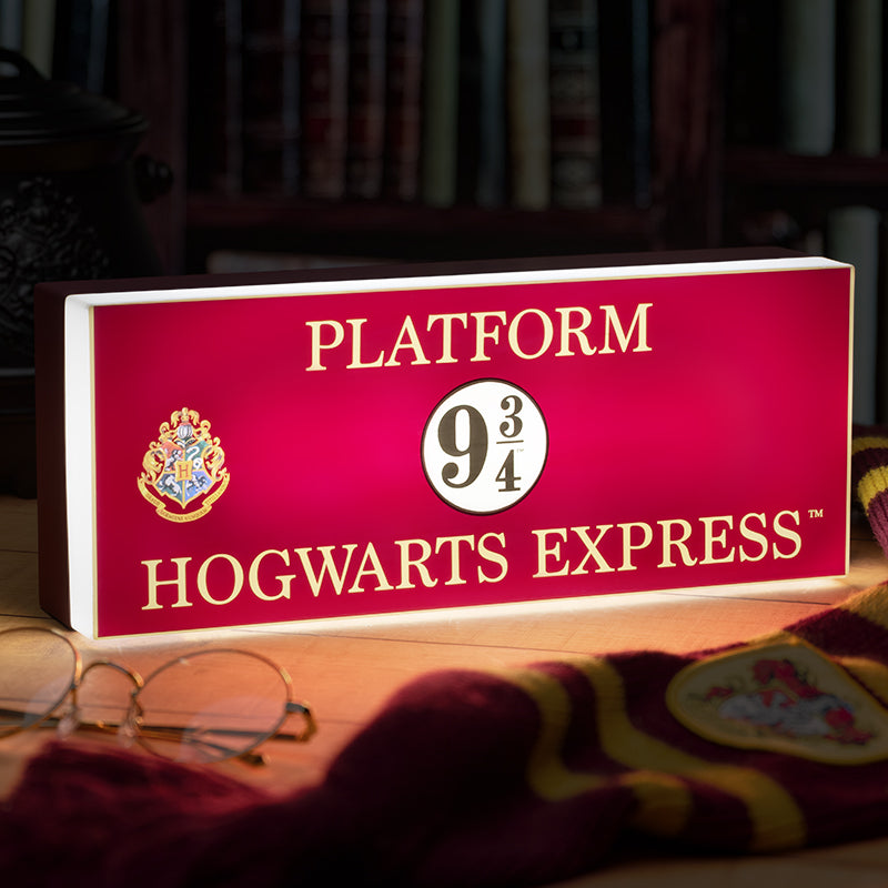 Harry Potter Hogwarts Logo Light